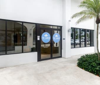 N. Palm Beach location